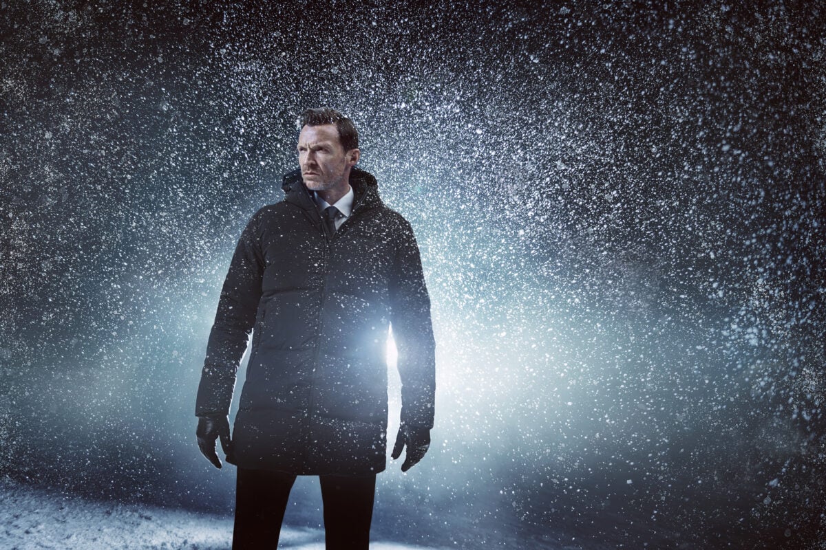Parka Nobis Titan noire homme sous la neige
