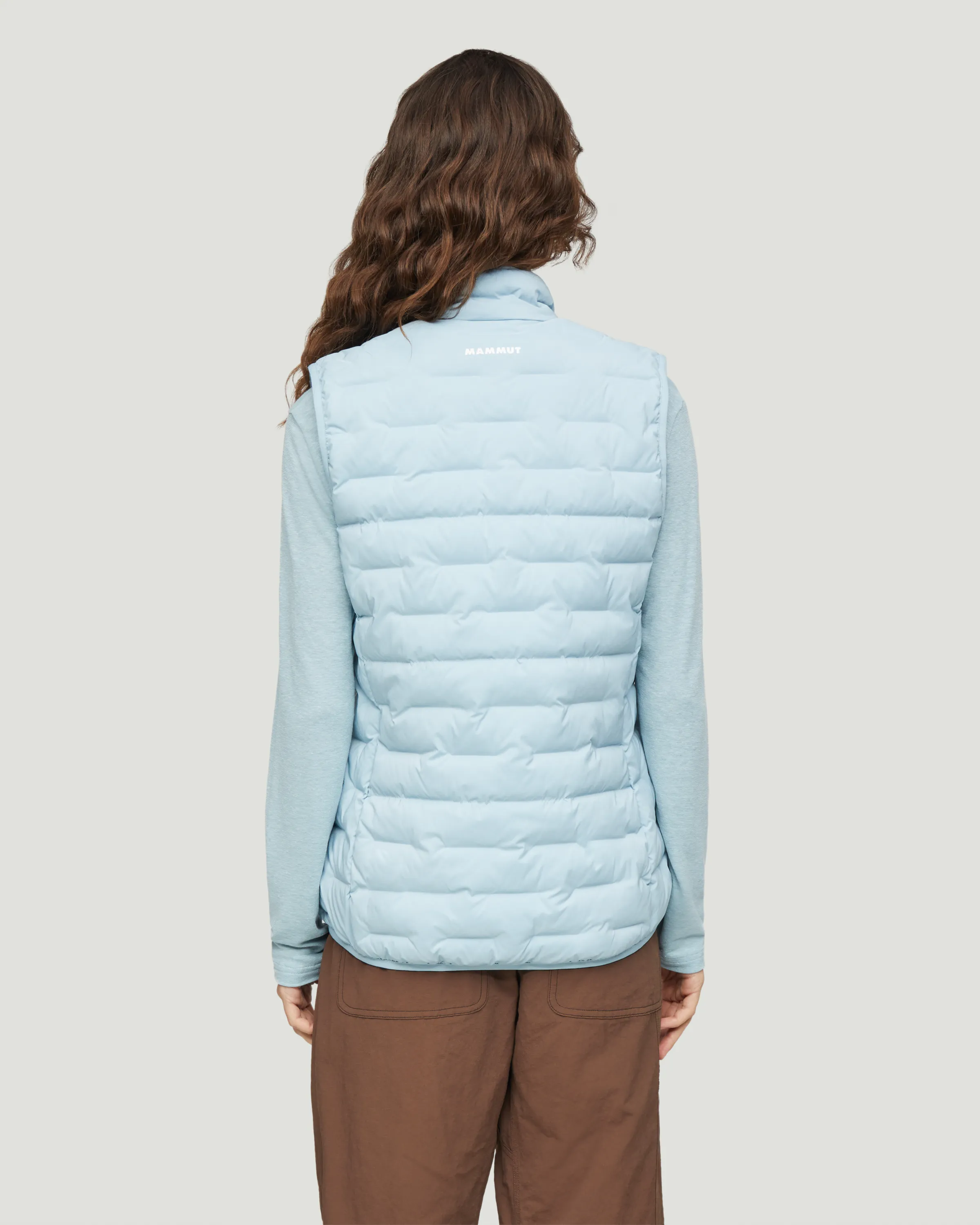 SENDER IN VEST W – Image 3